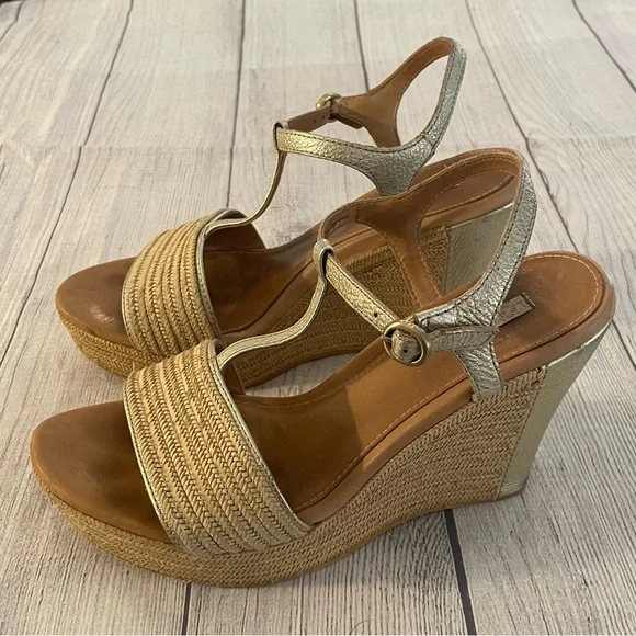UGG woven straw platform wedge sandals with gold T-strap ankle strap, size 9.5 - Picture 3 of 14